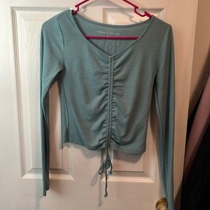 Long sleeve crop top